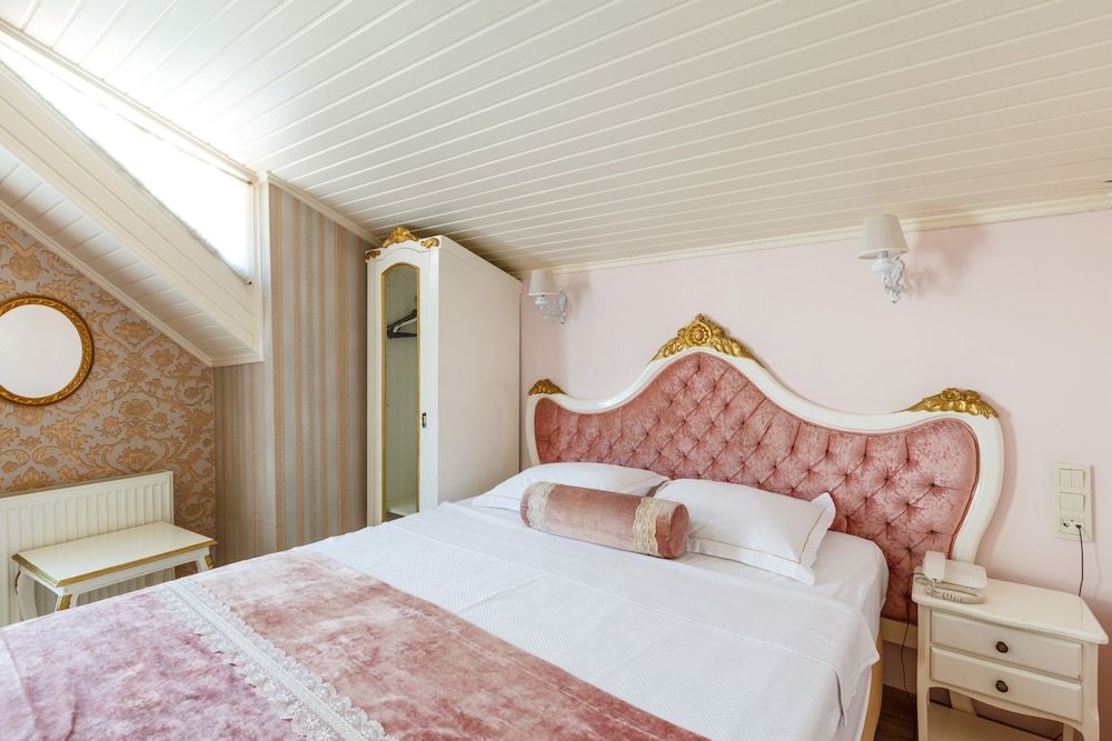 undefined Romantic Hotel Istanbul 6
