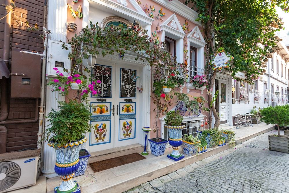 undefined Romantic Hotel Istanbul 4
