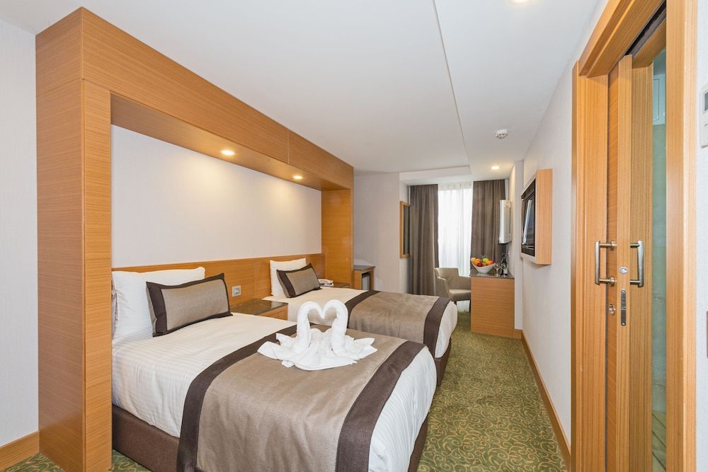 undefined Bisetun Hotel