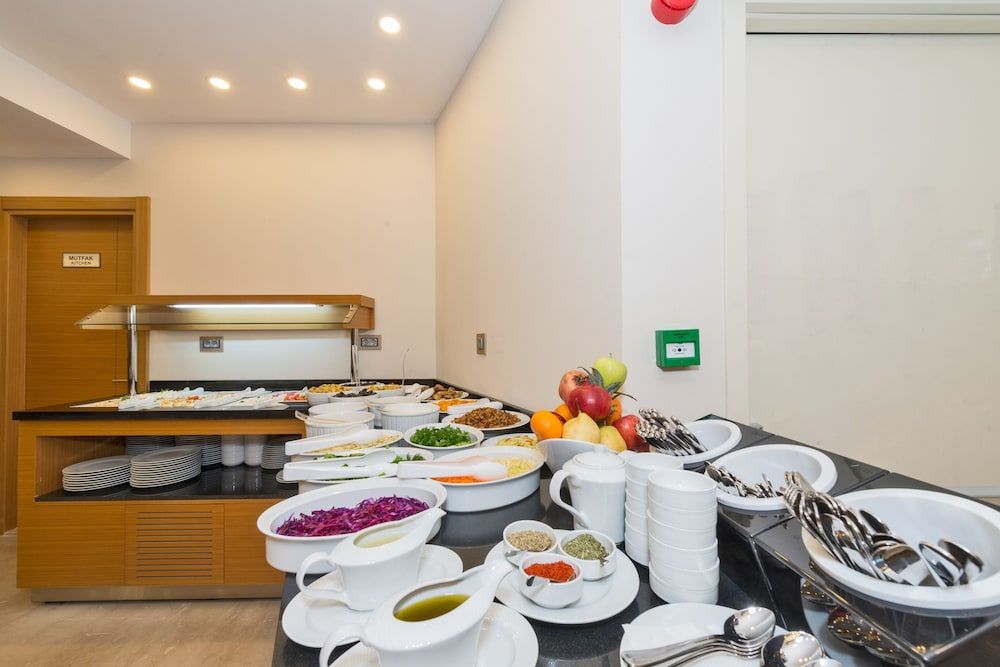 undefined Bisetun Hotel 10