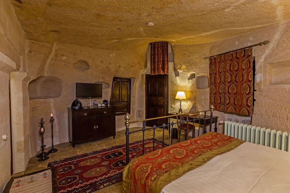 Yunak Evleri - Special Class Classic Room 8