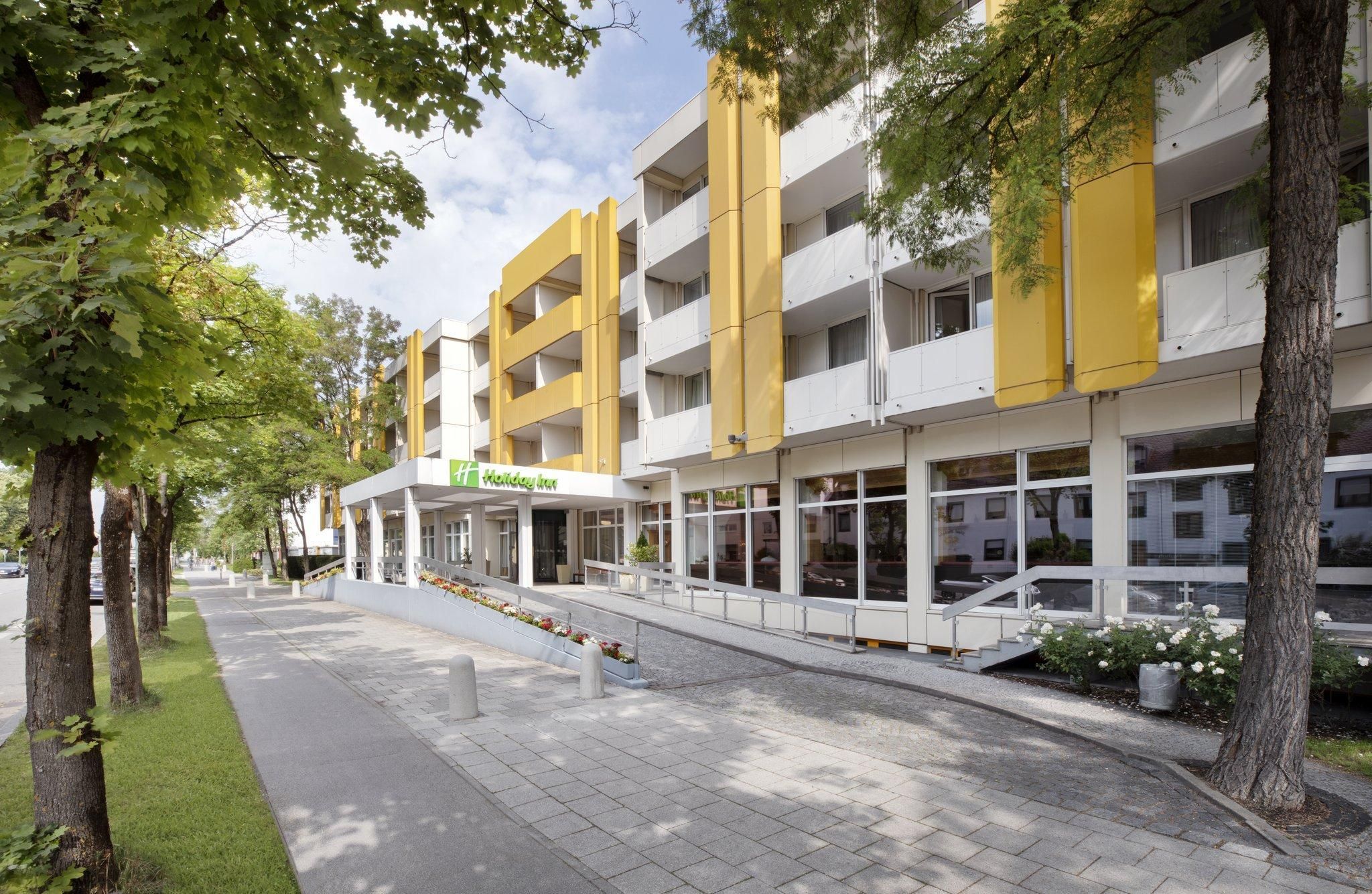 undefined Holiday Inn München Süd By IHG