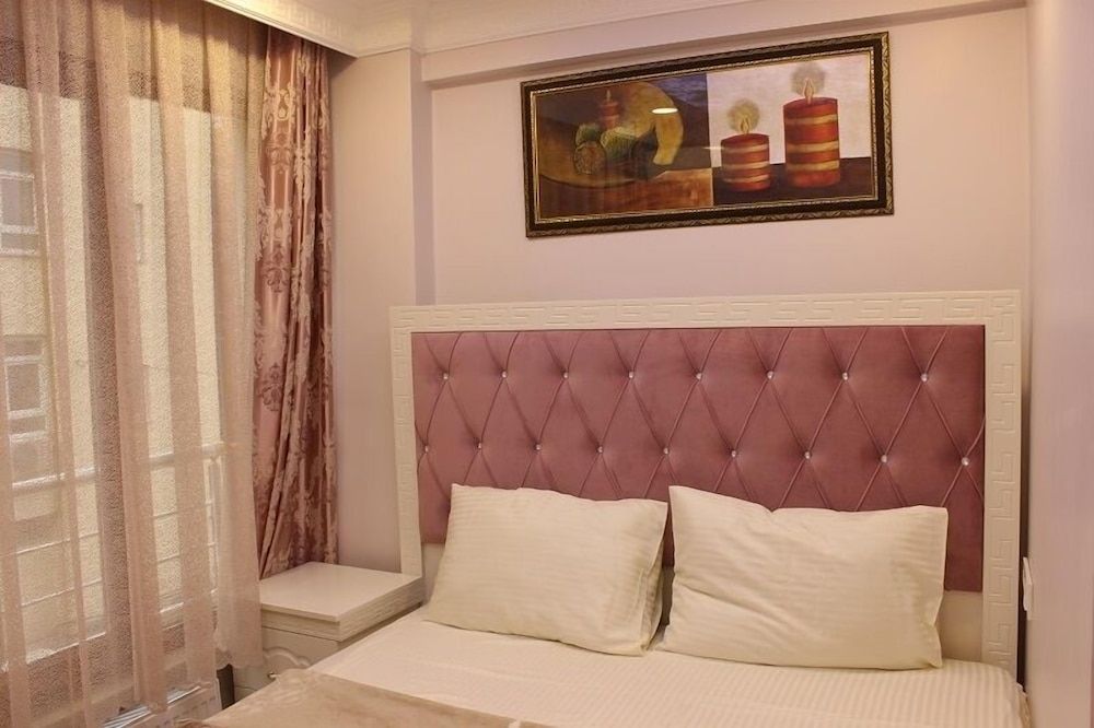 undefined Hotelium 2