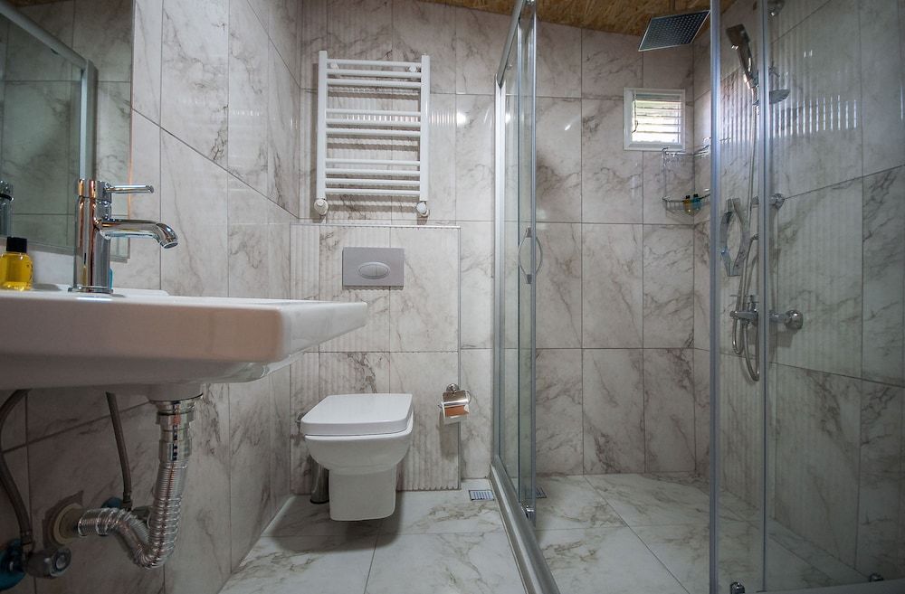 Newway Apartments Penthouse 7