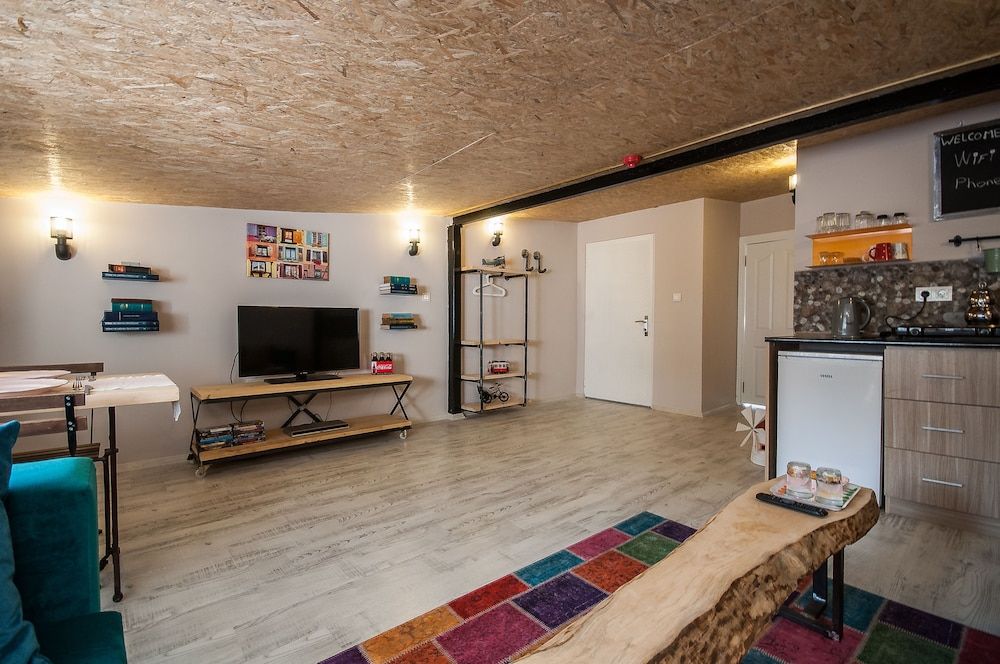 Newway Apartments Penthouse 14