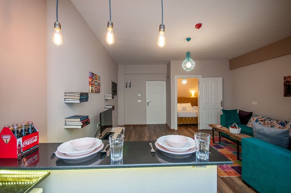 undefined Newway Apartments 6