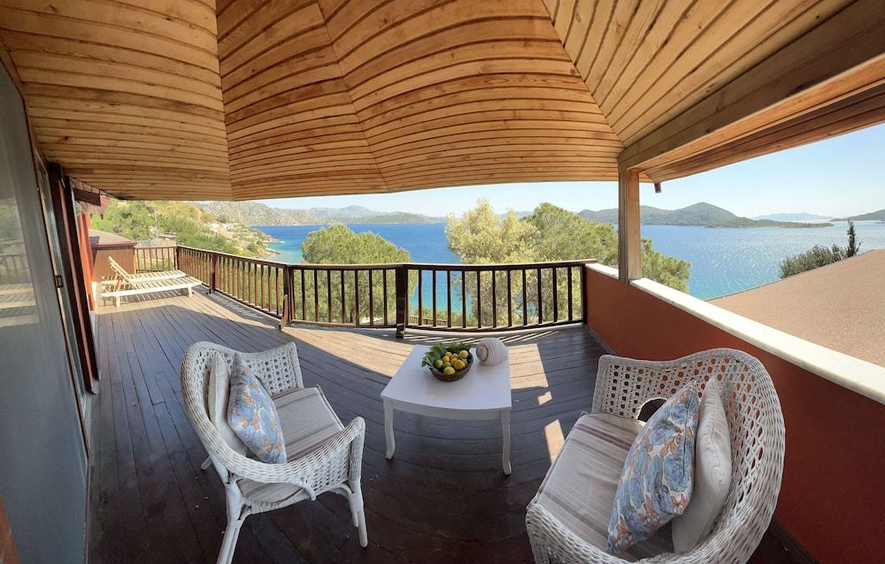 Deluxe Penthouse