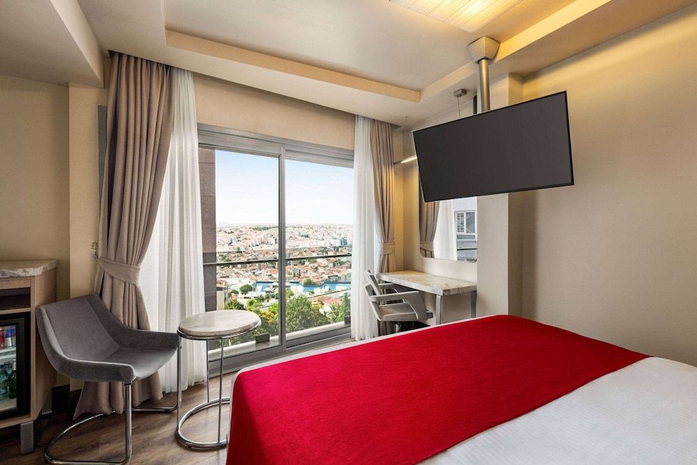 undefined Ramada by Wyndham Istanbul Pera 10