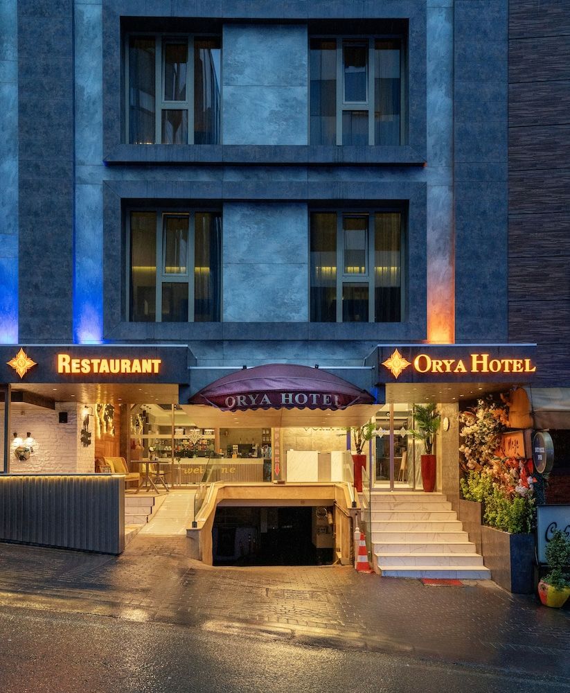 undefined Orya Hotel 7