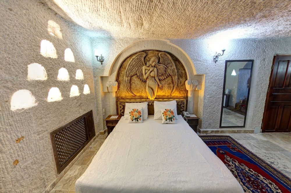 Junior Suite, Jetted Tub (Cave)