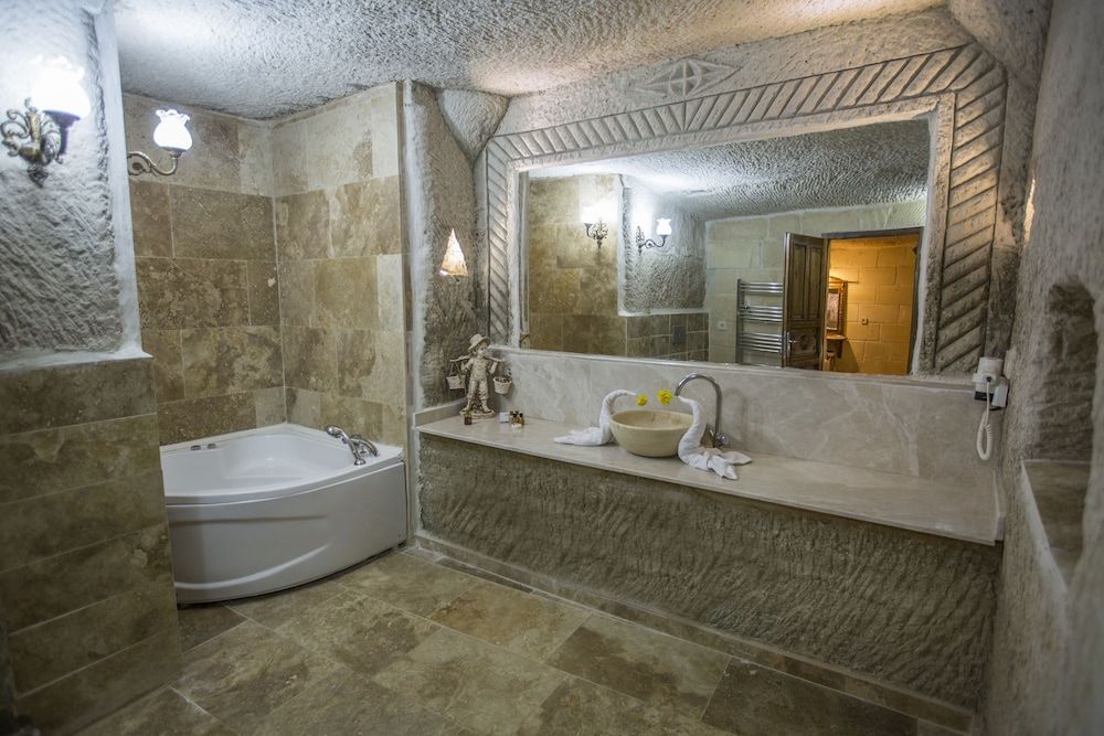 Deluxe Room, Garden Area (Cave )