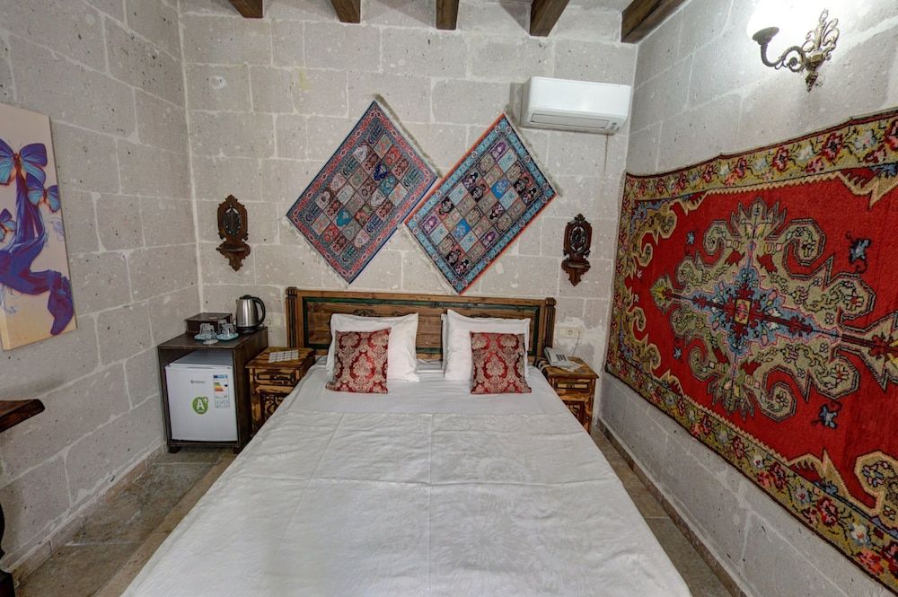 Superior Double Room (Stone)