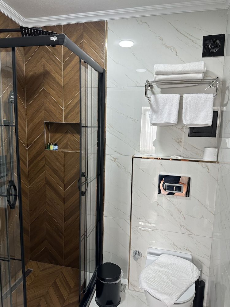 Blue Tuana Hotel Twin Room 22