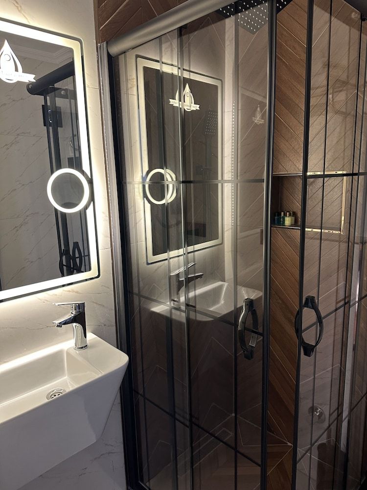 Blue Tuana Hotel Twin Room 26