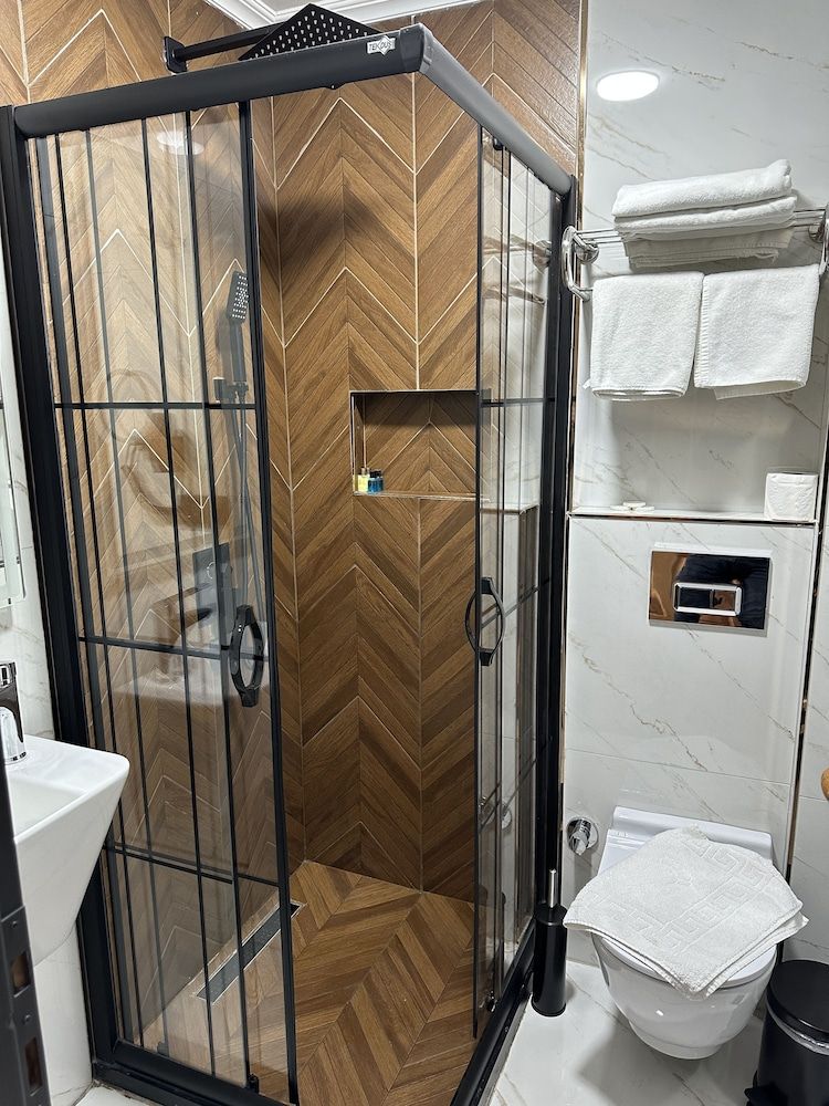 Blue Tuana Hotel Twin Room 54