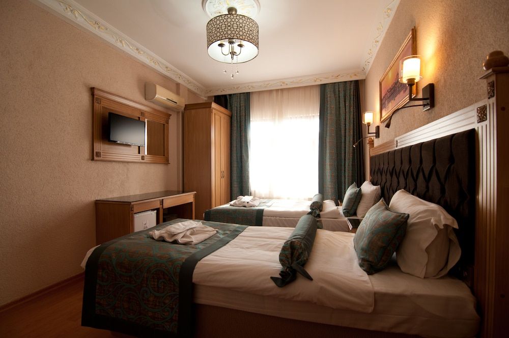 Blue Tuana Hotel Twin Room