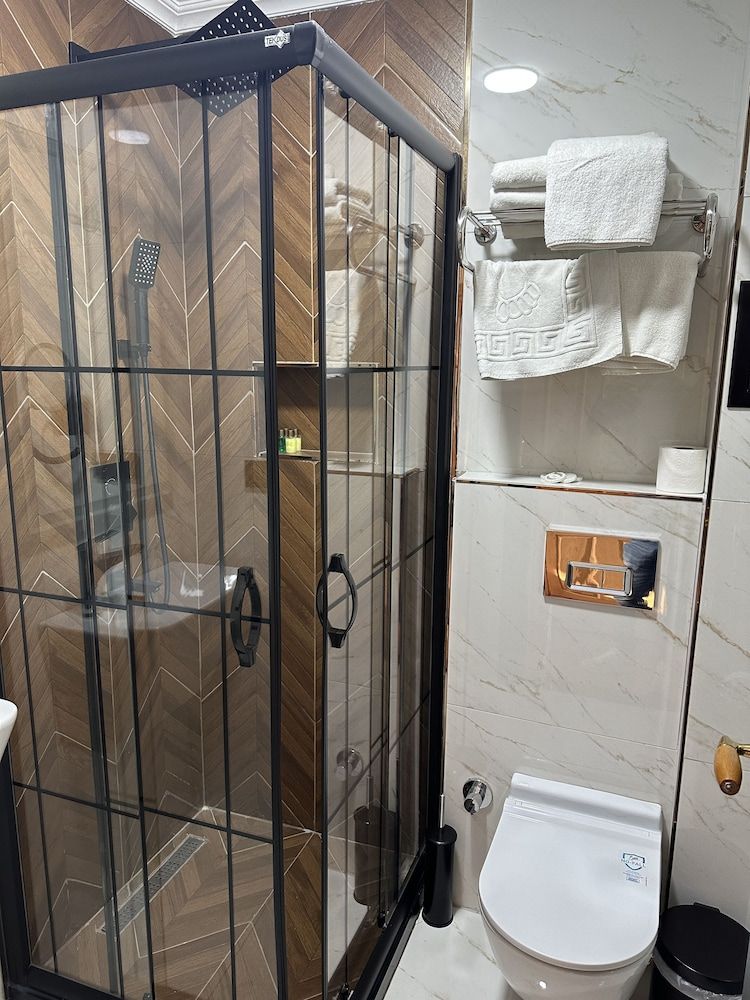 Blue Tuana Hotel Twin Room 29