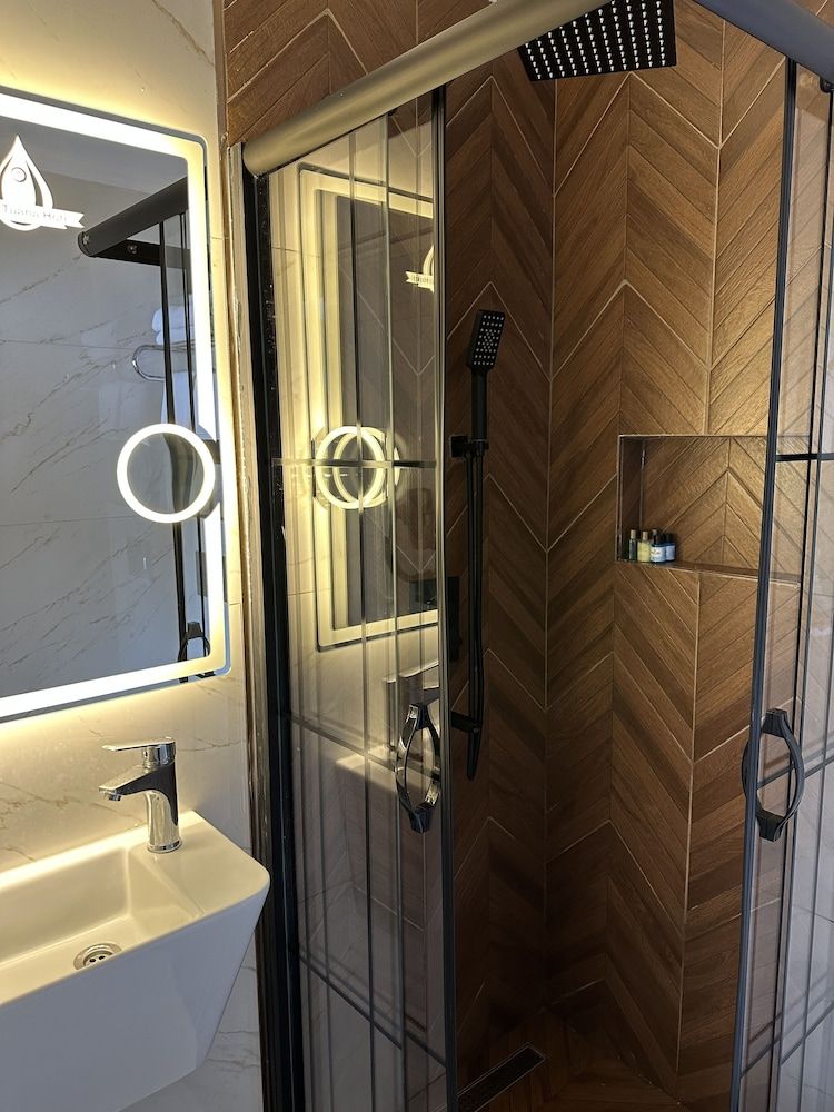 Blue Tuana Hotel Twin Room 25