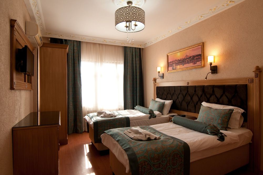 Blue Tuana Hotel Twin Room 2