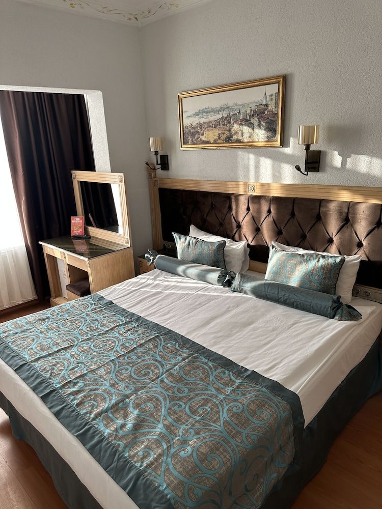 Blue Tuana Hotel Twin Room 15