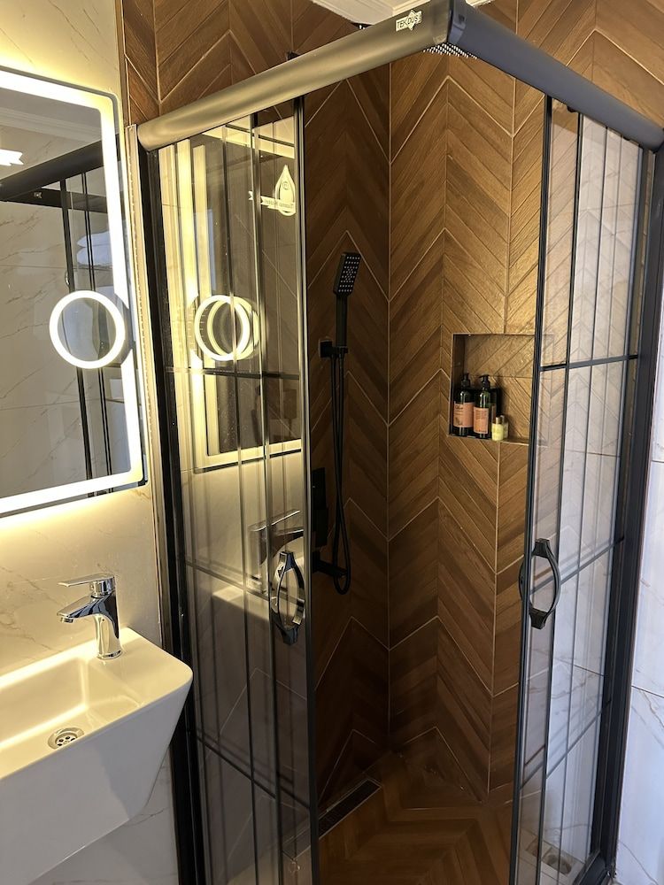 Blue Tuana Hotel Twin Room 18