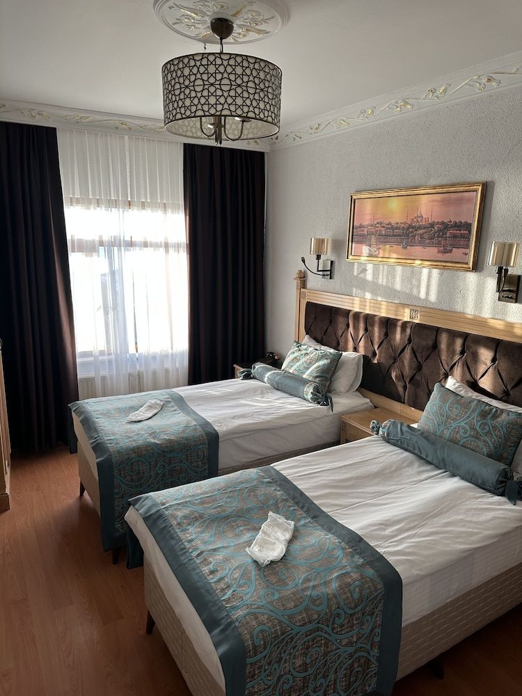 Blue Tuana Hotel Twin Room 11