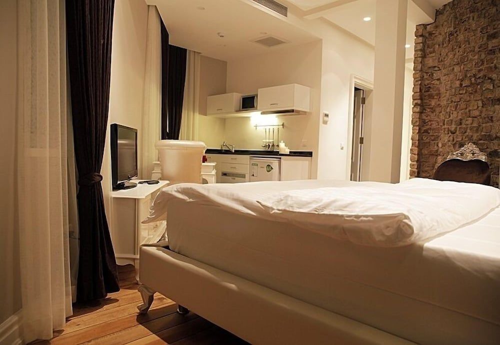 undefined Frida Suites and Aparts 5