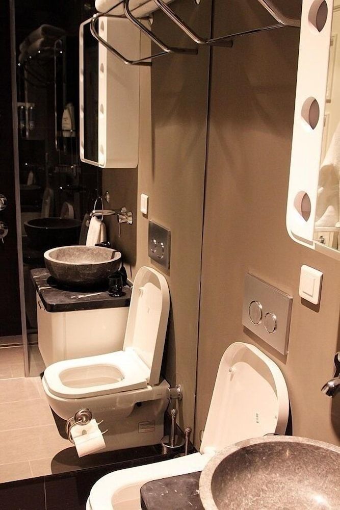 undefined Frida Suites and Aparts 9