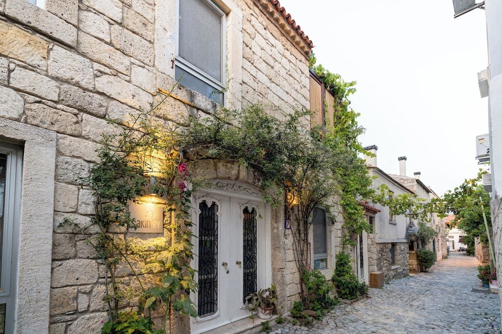 undefined Sakin Ev 6