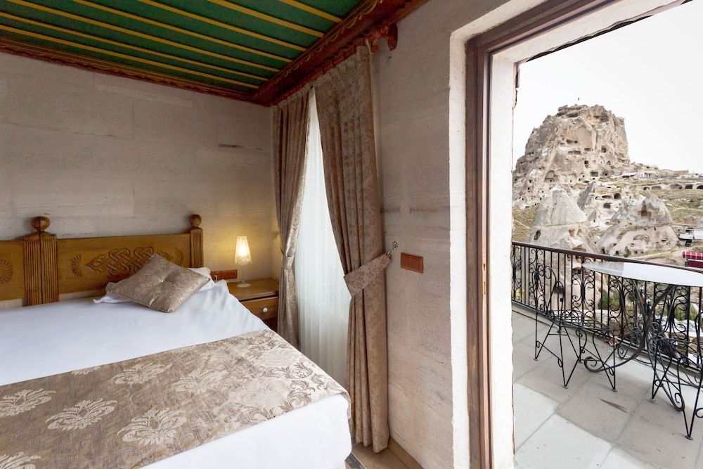 undefined Hermes Cave Hotel 8