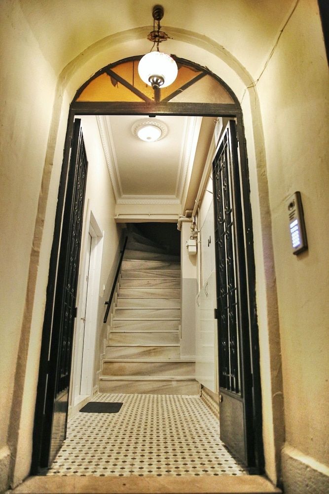 undefined Golden Galata 5