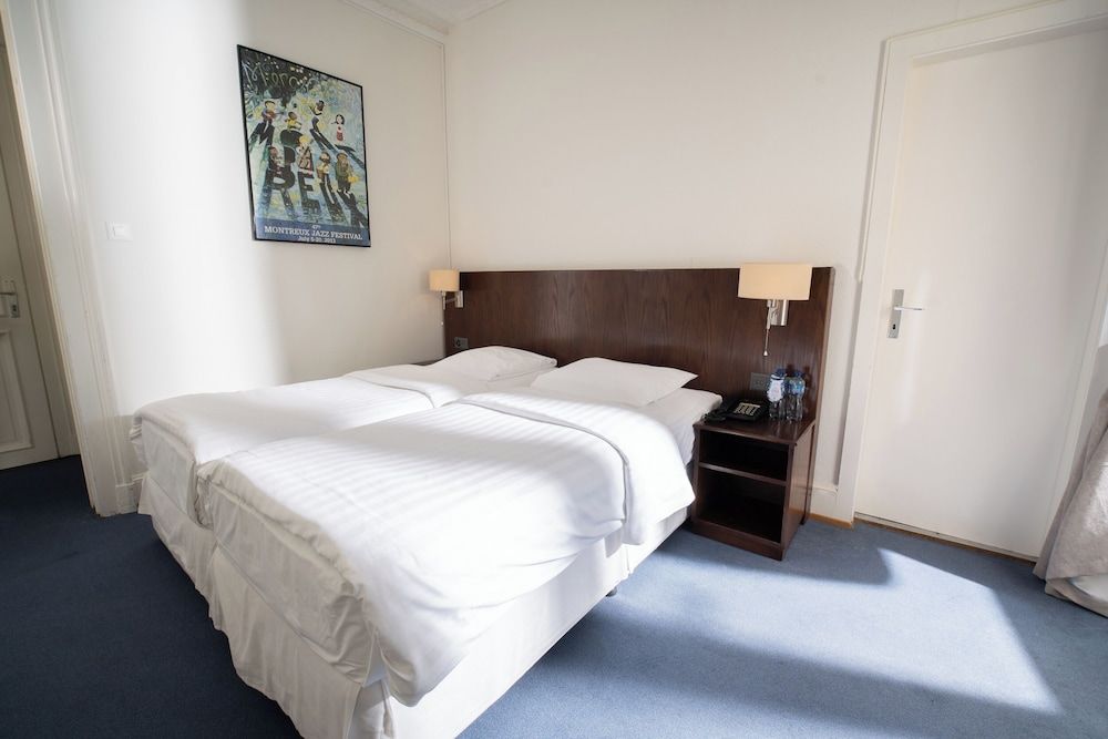 J5 Hotels Helvetie Montreux Economy Double Room 2