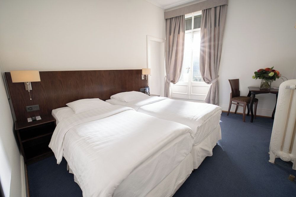 J5 Hotels Helvetie Montreux Economy Double Room