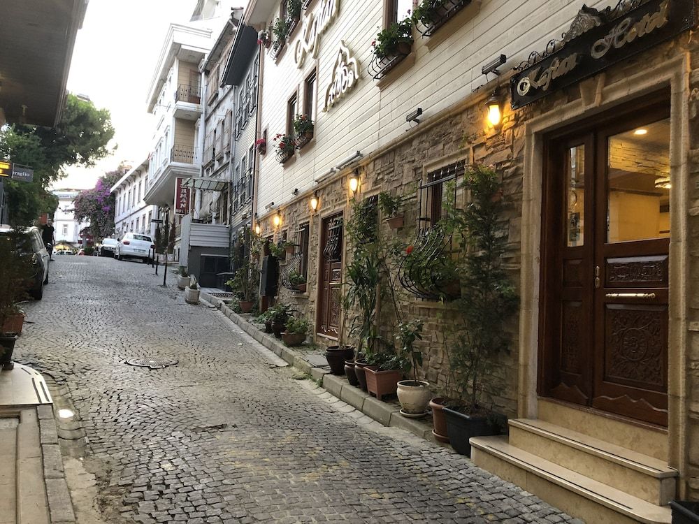 undefined Kaftan Hotel 8