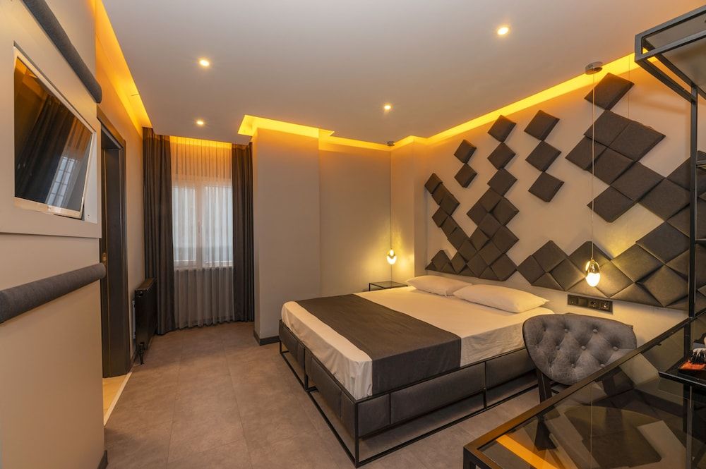 White Palace Hotel Standard Double or Twin Room 2