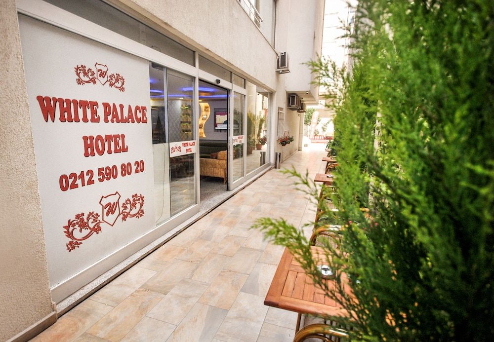 undefined White Palace Hotel 7