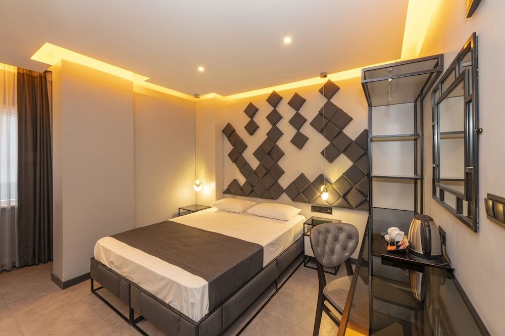 White Palace Hotel Standard Double or Twin Room 3