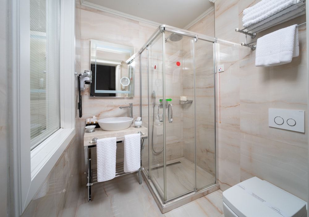 The Time Hotel Marina Classic Double Room City View 4