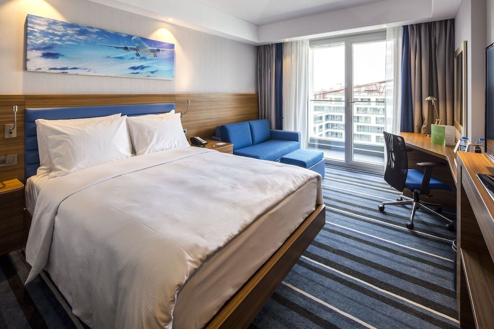 undefined Hampton by Hilton Istanbul Kurtkoy 2