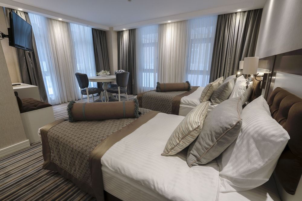 undefined Seven Deep Hotel