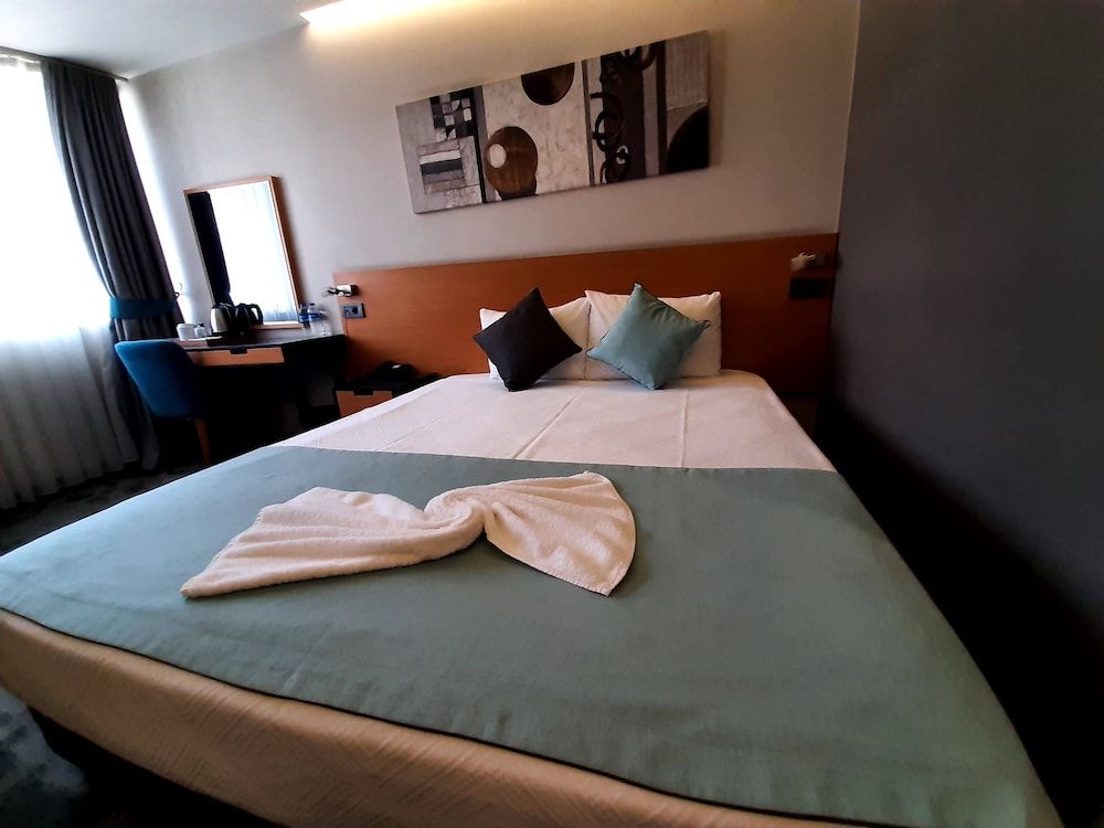 undefined Sapko Airport Hotel 4