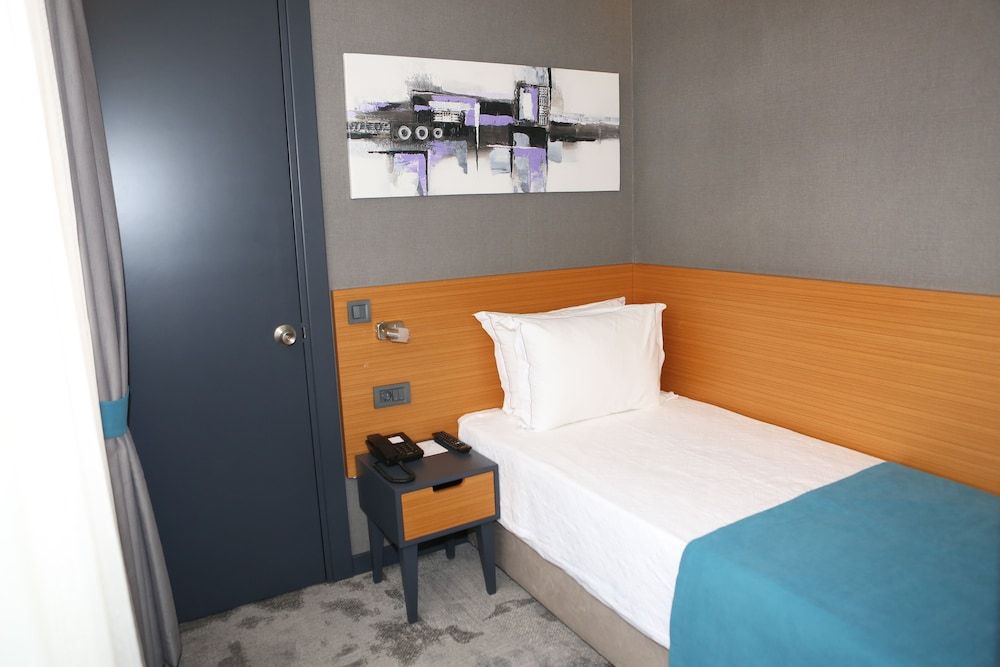 undefined Sapko Airport Hotel