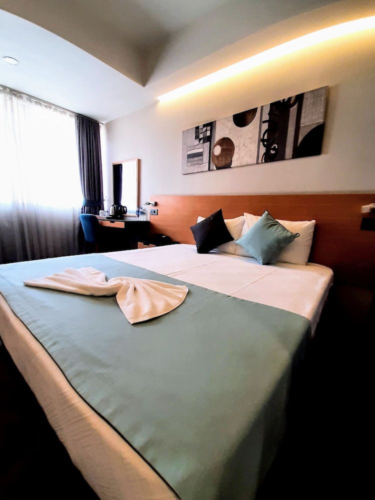 Sapko Airport Hotel Standard Double Room 2