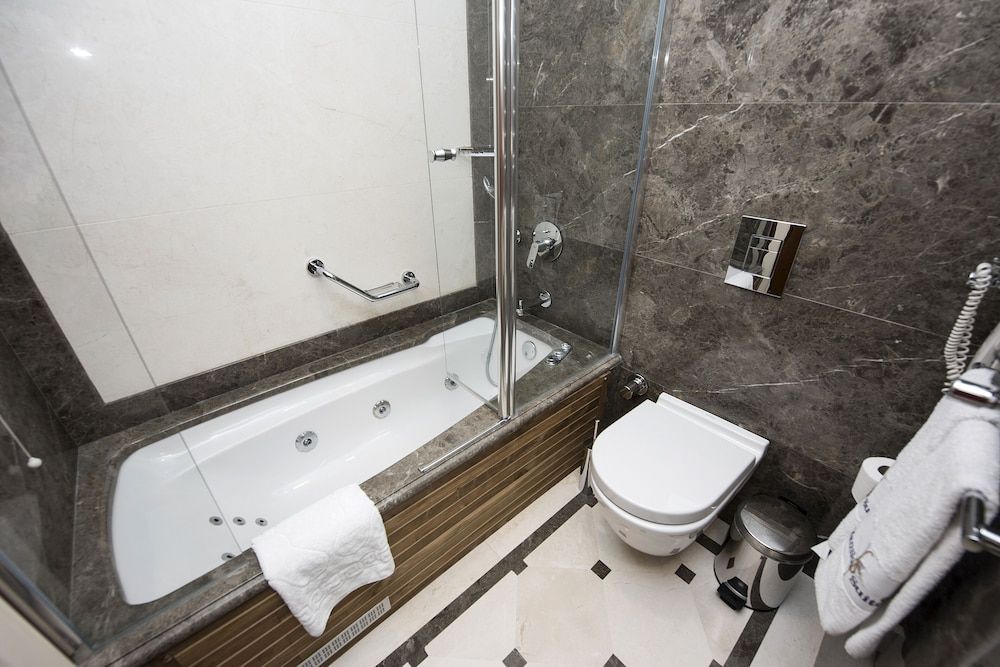 GLK PREMIER Sea Mansion Suites & Spa - Special Class Junior Suite or Annex Junior Suite 12