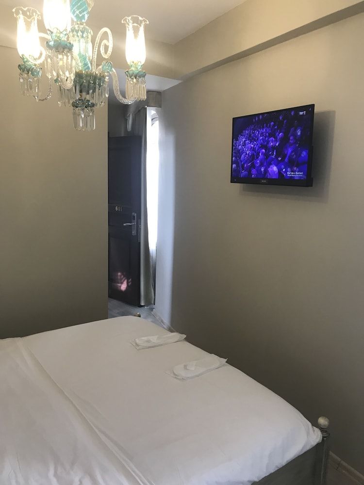 undefined Cordis Hotel 8