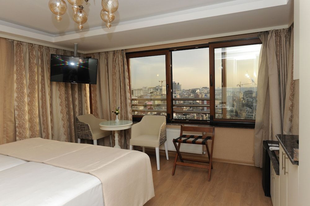 Rooms Inn Taxim Standard Double Room 9