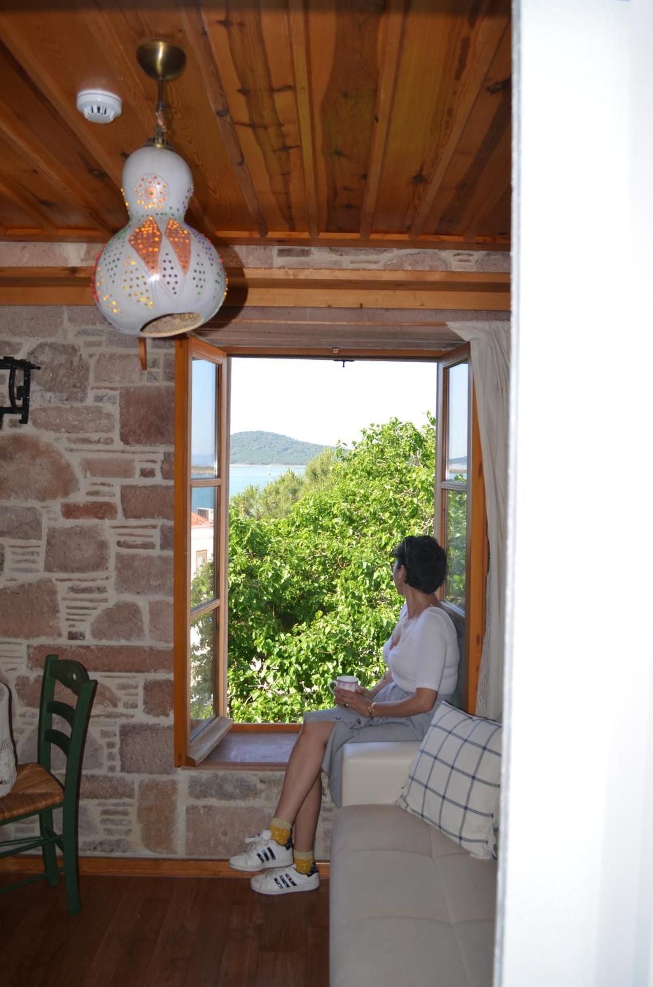 Deluxe Suite with Sea View