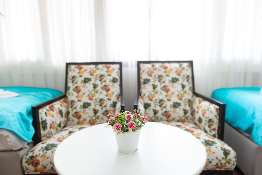 undefined Nar Otel 5