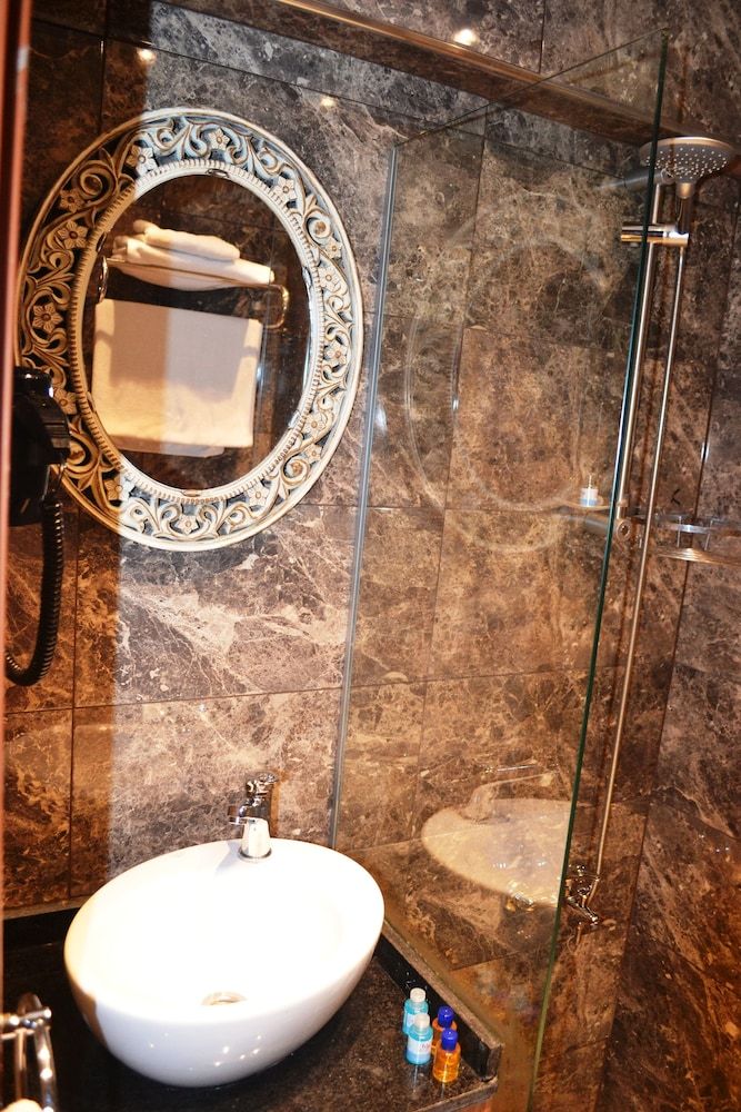 Istanbul Comfort Hotel Economy Double Room 3