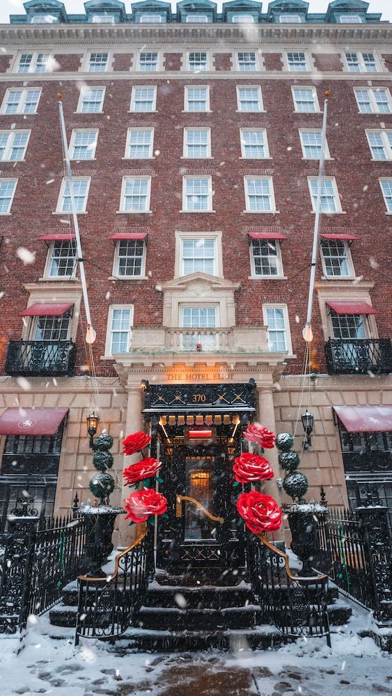 undefined The Eliot Hotel 10